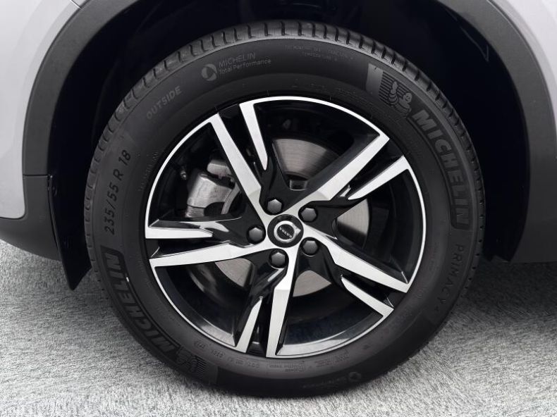 Volvo XC40 - hlavní fotka