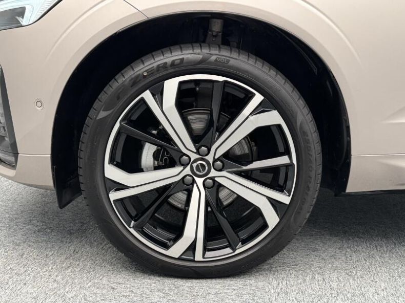 Volvo XC60 - hlavní fotka