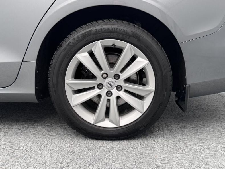 Volvo V60 - hlavní fotka