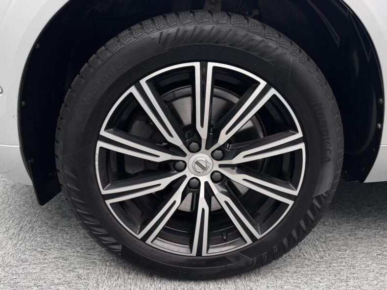 Volvo XC60 - hlavní fotka