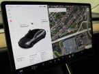 Tesla Model 3 - fotka číslo 31