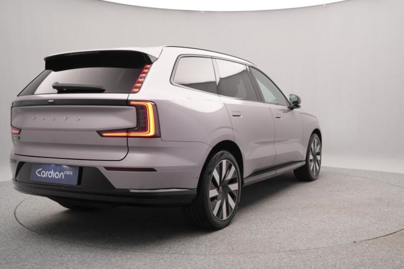 Volvo EX90 - hlavní fotka