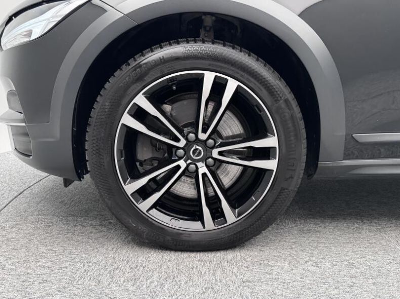 Volvo V90 - hlavní fotka