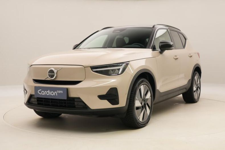 Volvo EX40 - hlavní foto