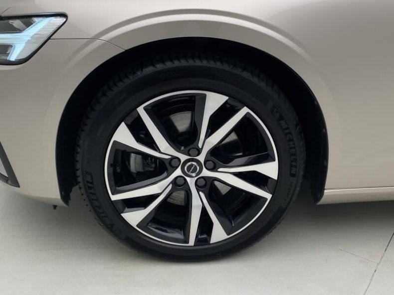 Volvo V60 - hlavní fotka