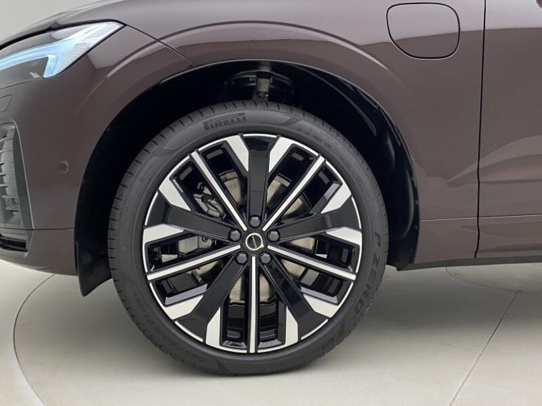 Volvo XC60 - hlavní fotka