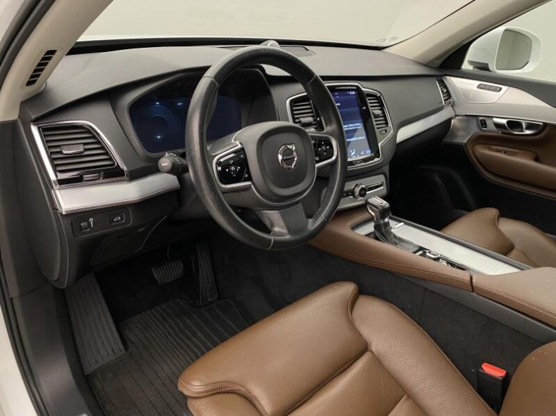 Volvo XC90 - hlavní fotka