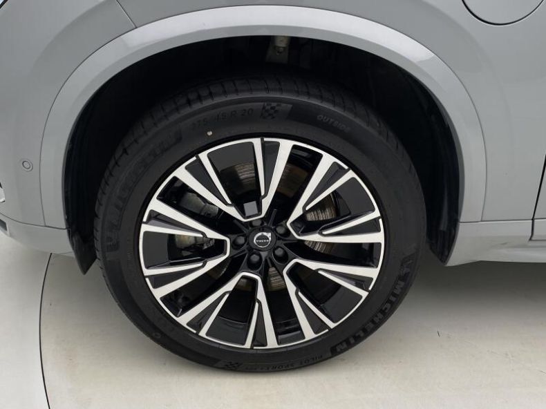 Volvo XC90 - hlavní fotka