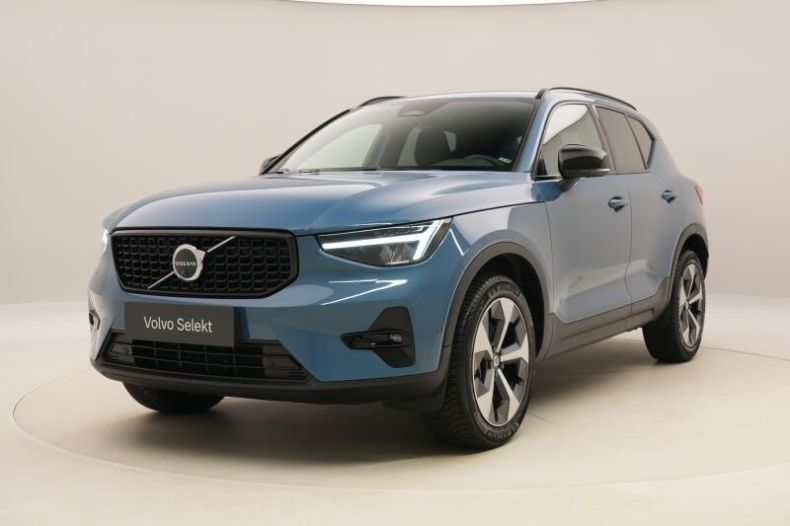 Volvo XC40 - hlavní foto