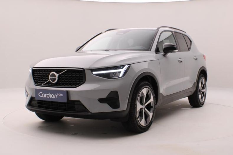 Volvo XC40 - hlavní foto