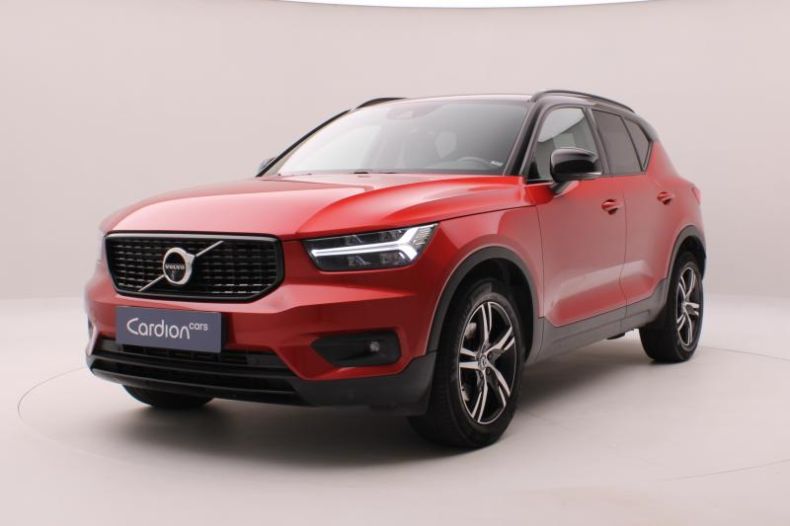 Volvo XC40 - hlavní foto