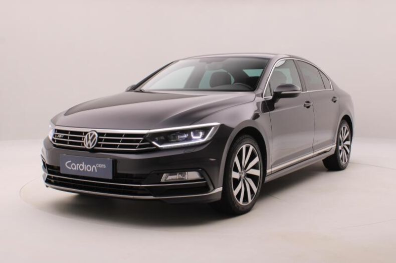 Volkswagen Passat - hlavní foto