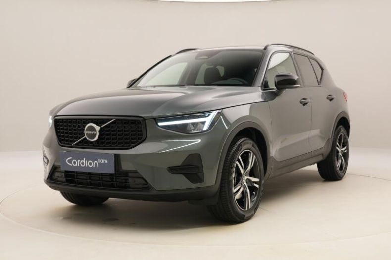 Volvo XC40 - hlavní foto