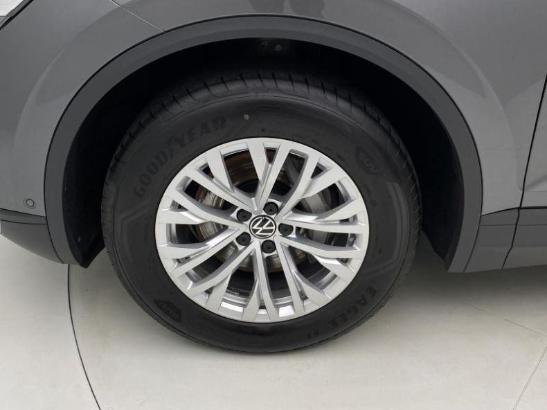 Volkswagen Touareg - hlavní fotka