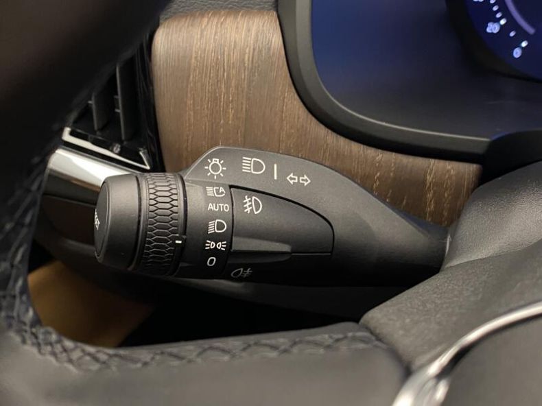 Volvo V90 - hlavní foto