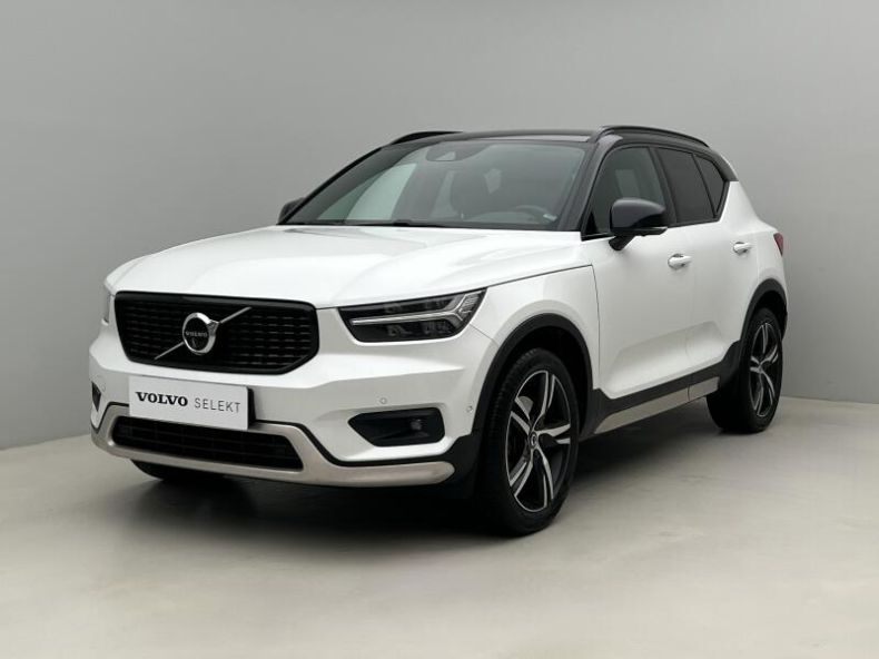 Volvo XC40 - hlavní foto