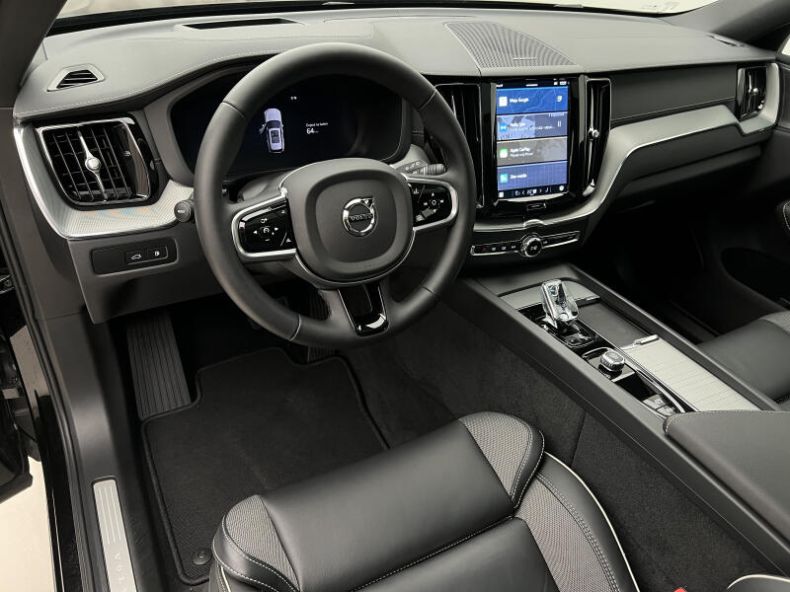 Volvo XC60 - hlavní fotka