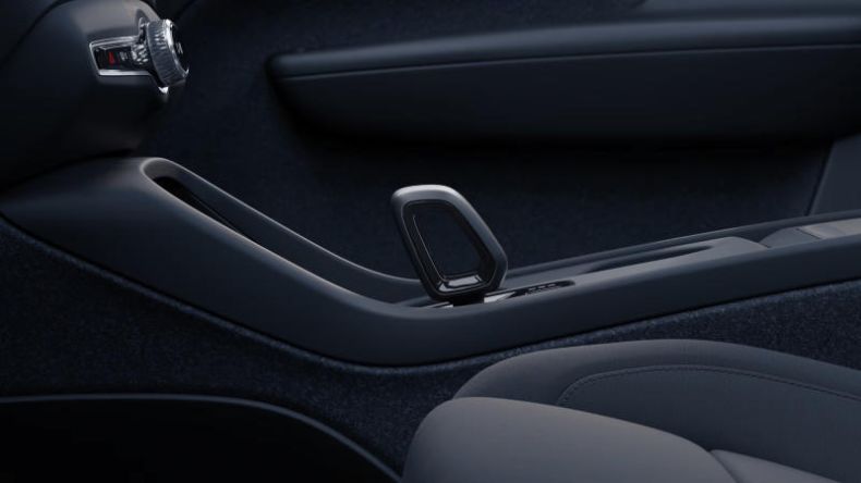 Volvo EC40 - hlavní fotka