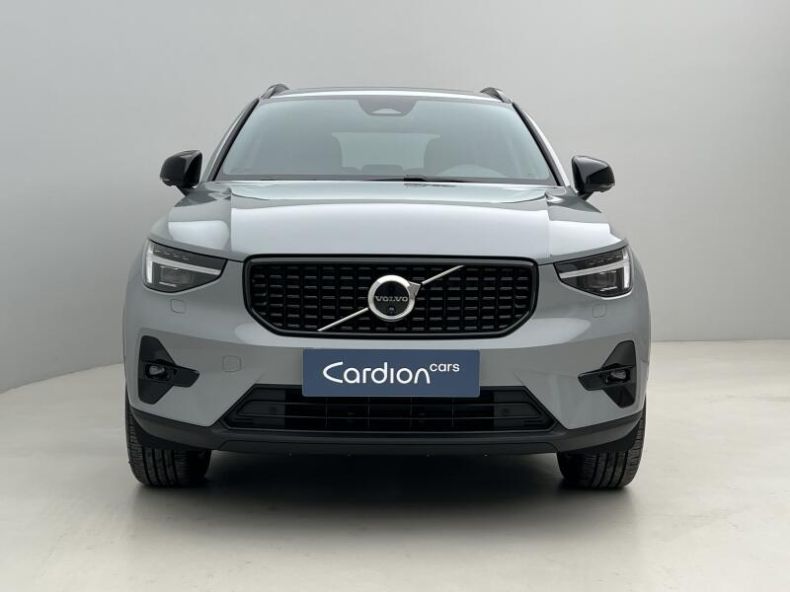 Volvo XC40 - hlavní fotka