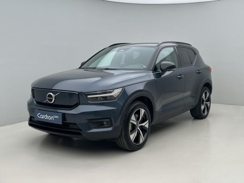 Volvo XC40 - hlavní foto