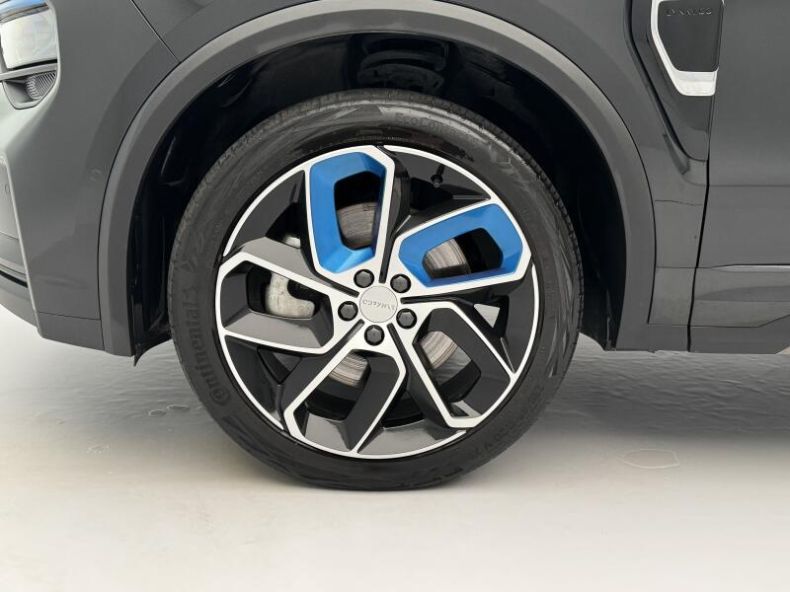 Lynk & Co 01 - hlavní fotka