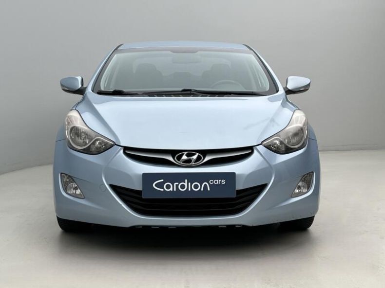 Hyundai Elantra - hlavní fotka