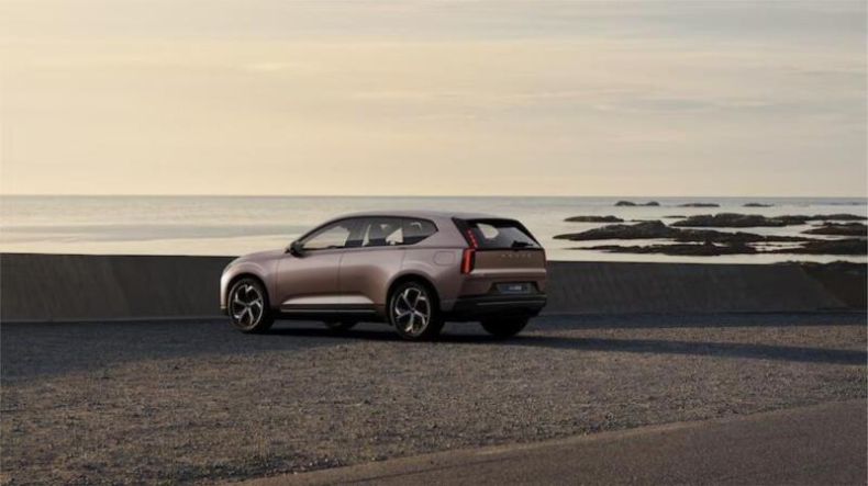 Volvo EX60 - hlavní fotka