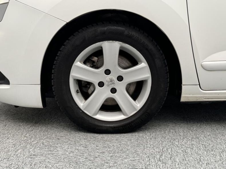 Peugeot 5008 - hlavní fotka