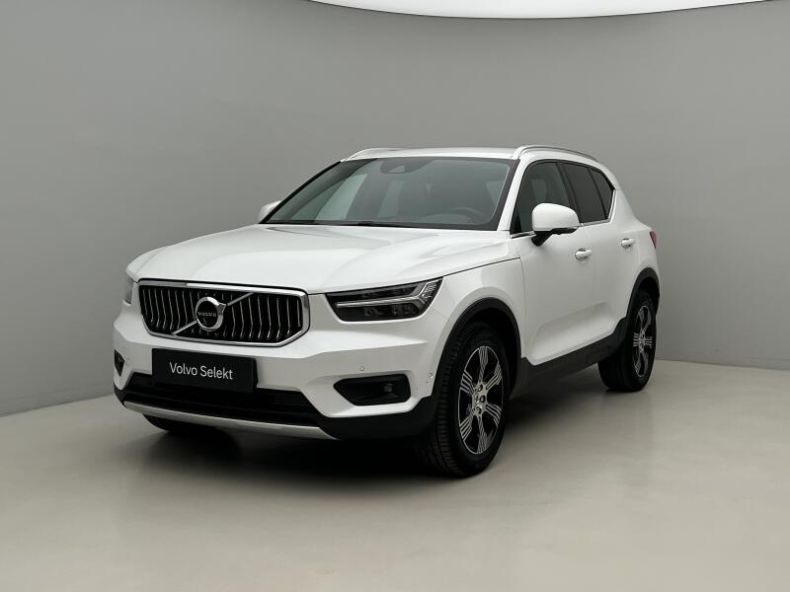 Volvo XC40 - hlavní foto