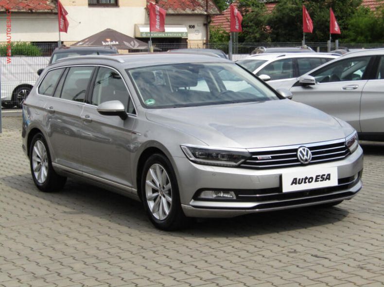 Volkswagen Passat - hlavní foto