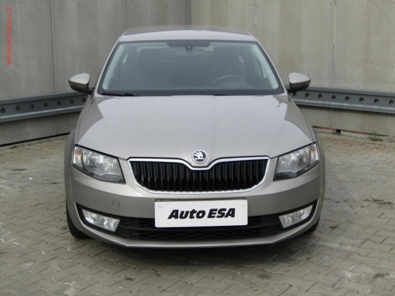 Škoda Octavia - hlavní fotka