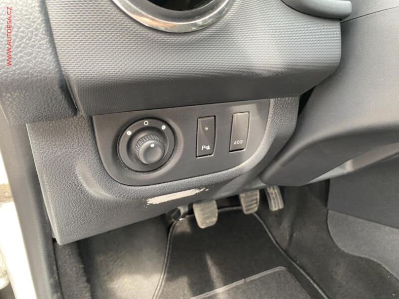 Dacia Sandero - hlavní fotka