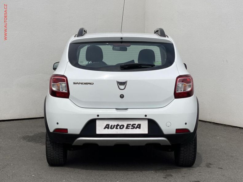 Dacia Sandero - hlavní fotka