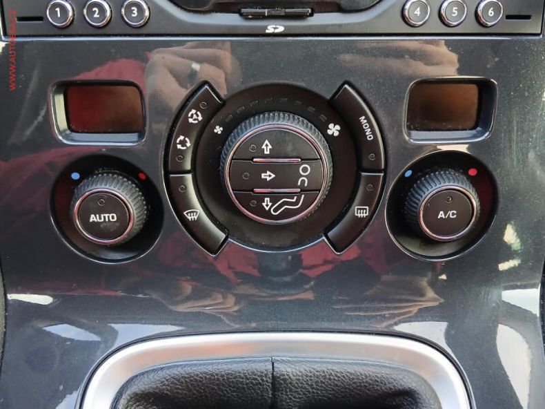 Peugeot 3008 - hlavní fotka