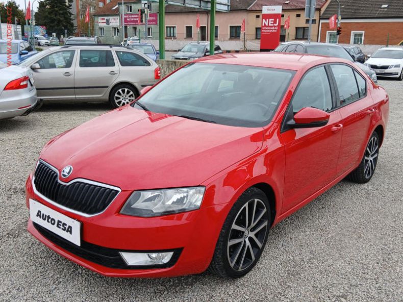 Škoda Octavia - hlavní fotka