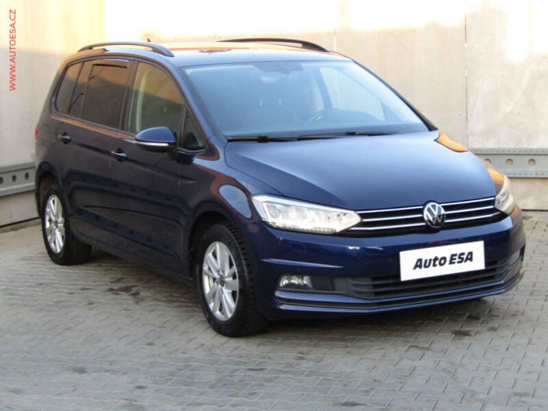 Volkswagen Touran - hlavní foto