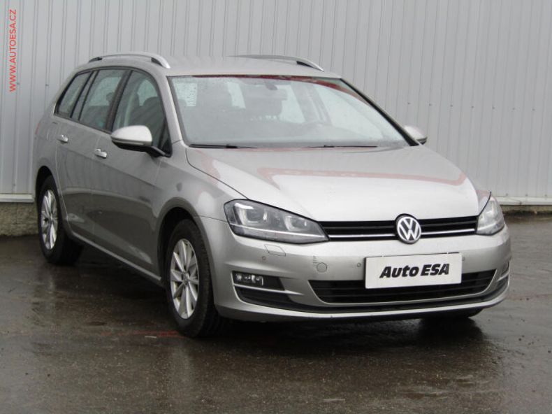 Volkswagen Golf - hlavní foto