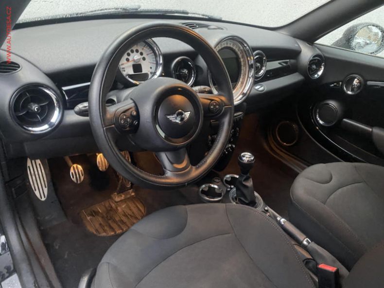 Mini Cooper - hlavní fotka