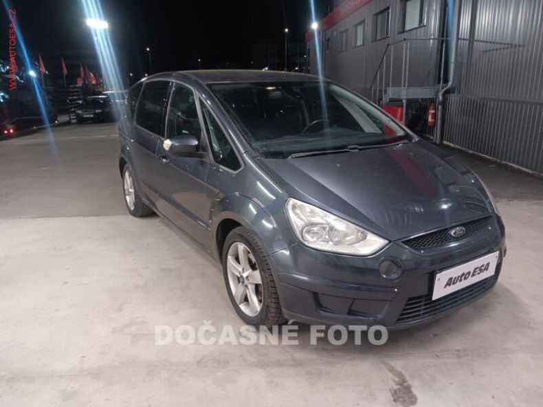 Ford S-MAX - hlavní fotka inzerátu