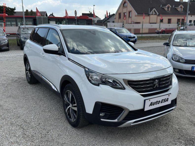 Peugeot 5008 - hlavní foto