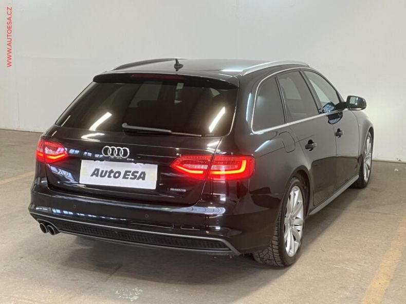 Audi A4 - hlavní fotka