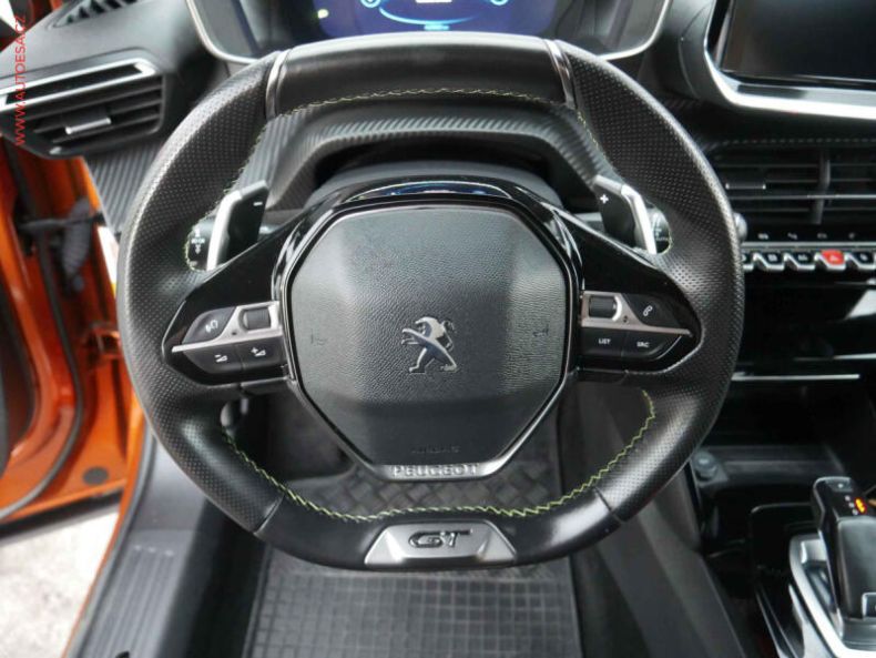 Peugeot 2008 - hlavní fotka