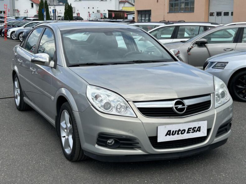 Opel Vectra - hlavní foto