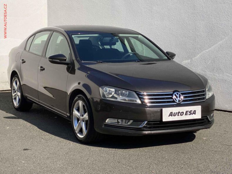 Volkswagen Passat - hlavní fotka inzerátu