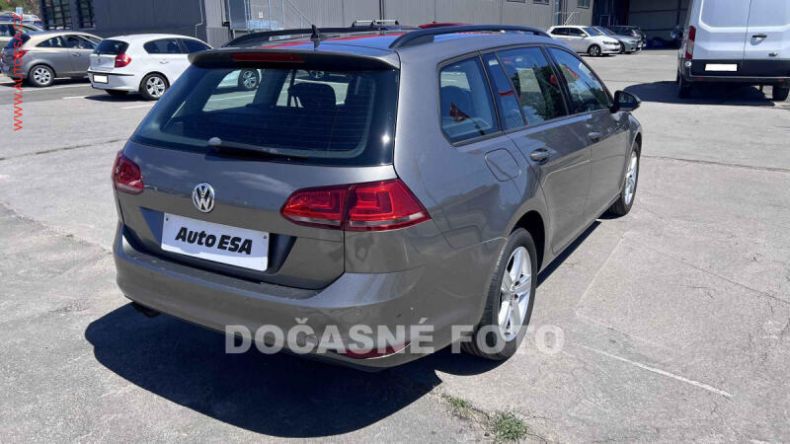 Volkswagen Golf - hlavní fotka