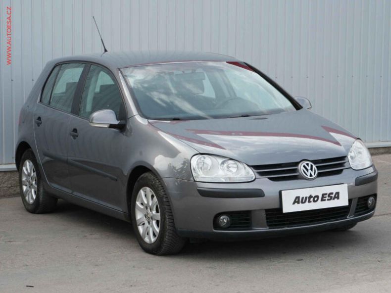 Volkswagen Golf - hlavní foto