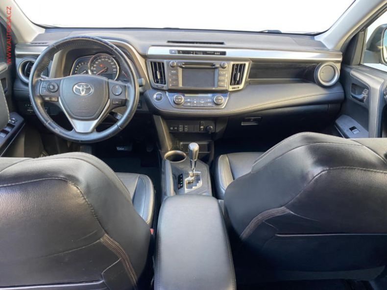 Toyota RAV 4 - hlavní fotka