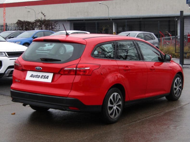 Ford Focus - hlavní fotka