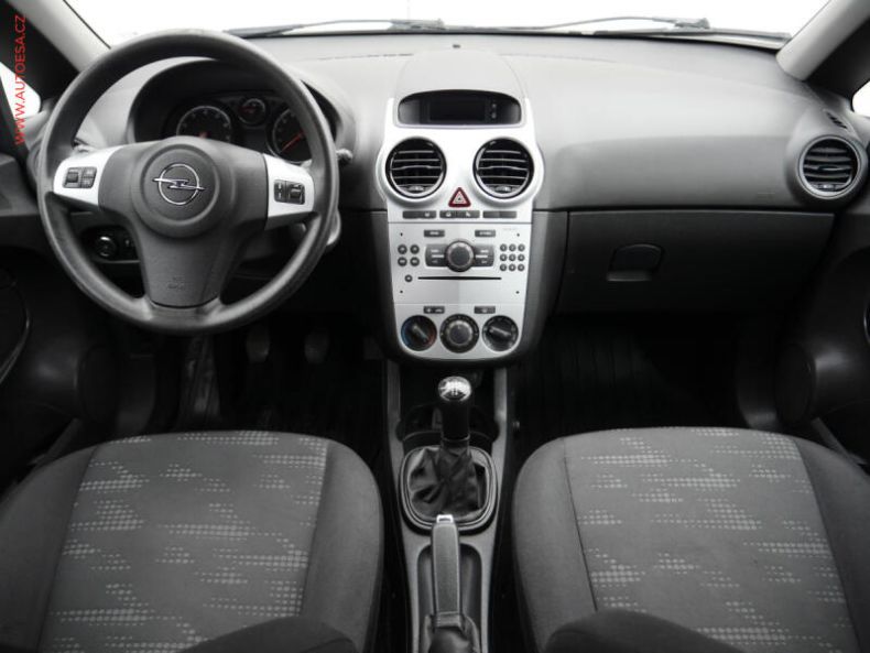 Opel Corsa - hlavní fotka