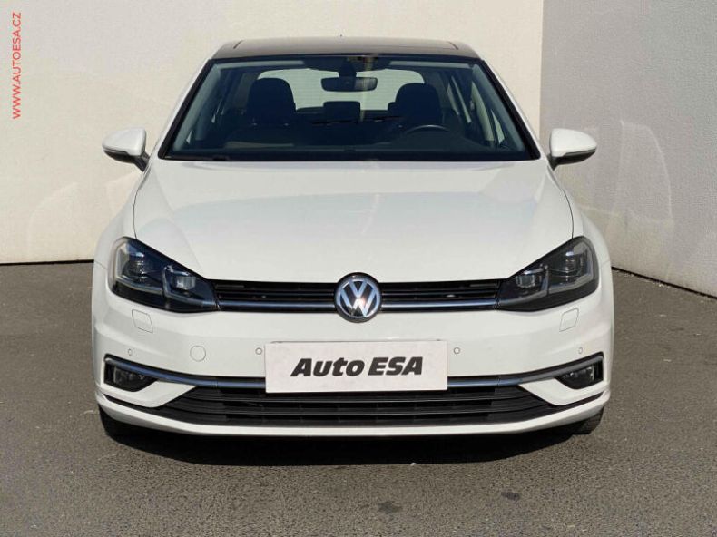 Volkswagen Golf - hlavní fotka